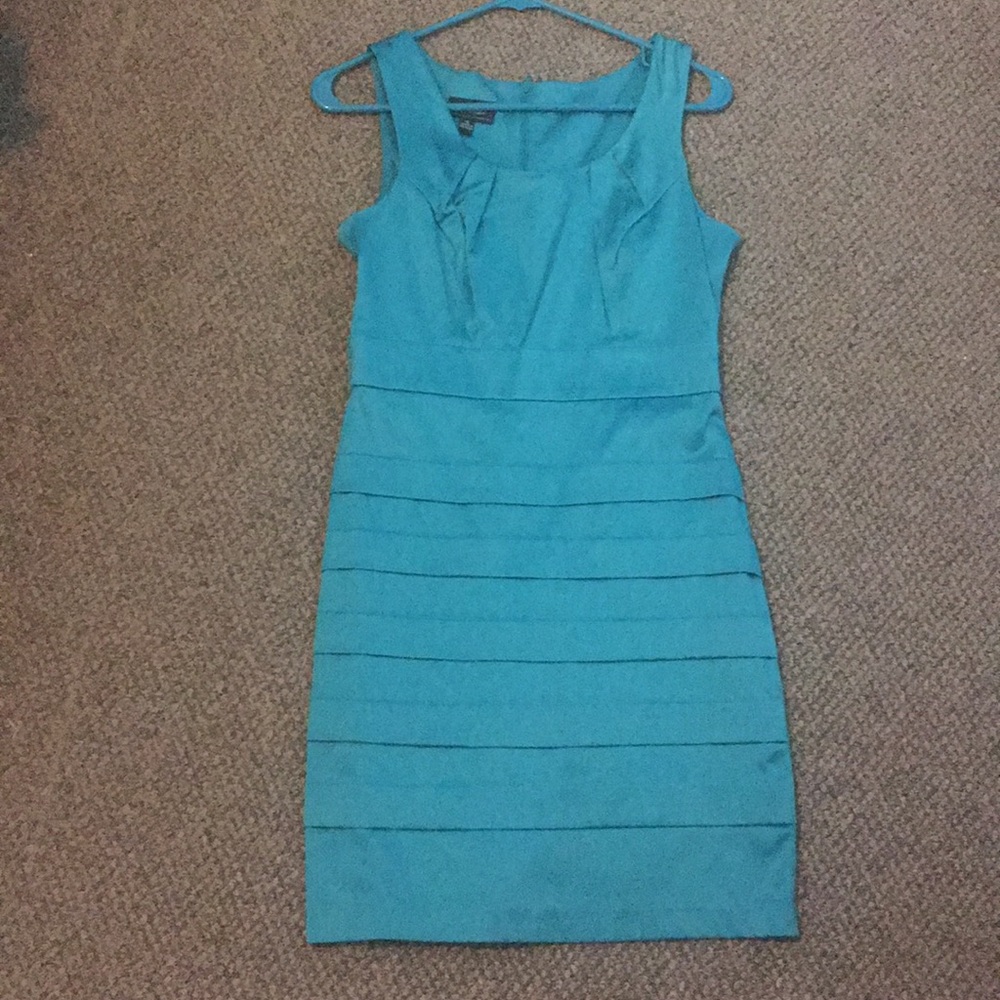 Selling for a friend, closet clean out